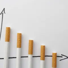 Graphique montrant la diminution de la consommation de cigarettes, symbolisant le sevrage nicotine combien de temps.