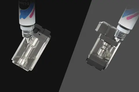 Remplissage d'un pod de Joyetech Exceed Grip Pro avec du e-liquide.