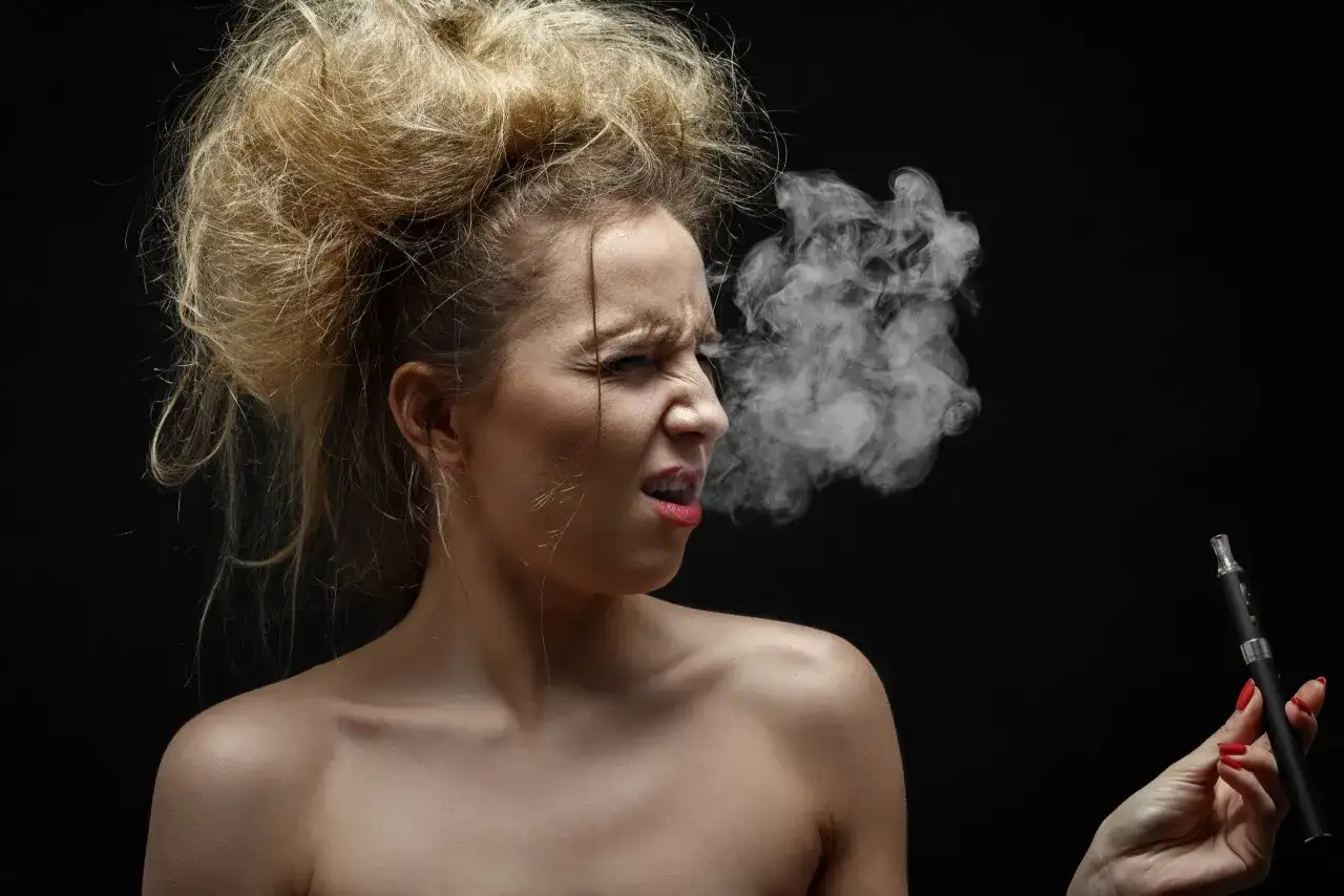 Toux grasse après la cigarette électronique - que faire ?